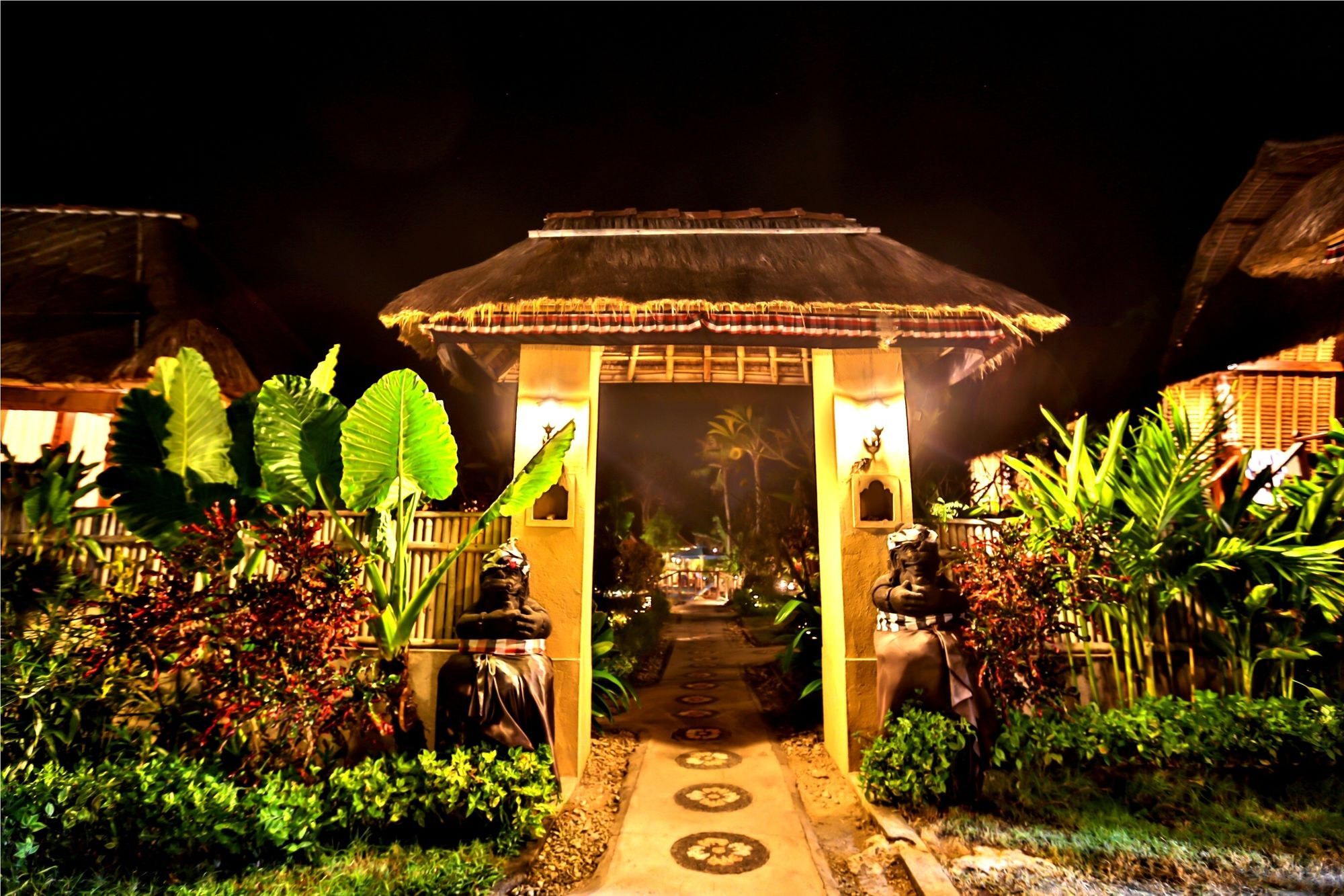 हॉलिडे पार्क Sunset Coin Lembongan 3*