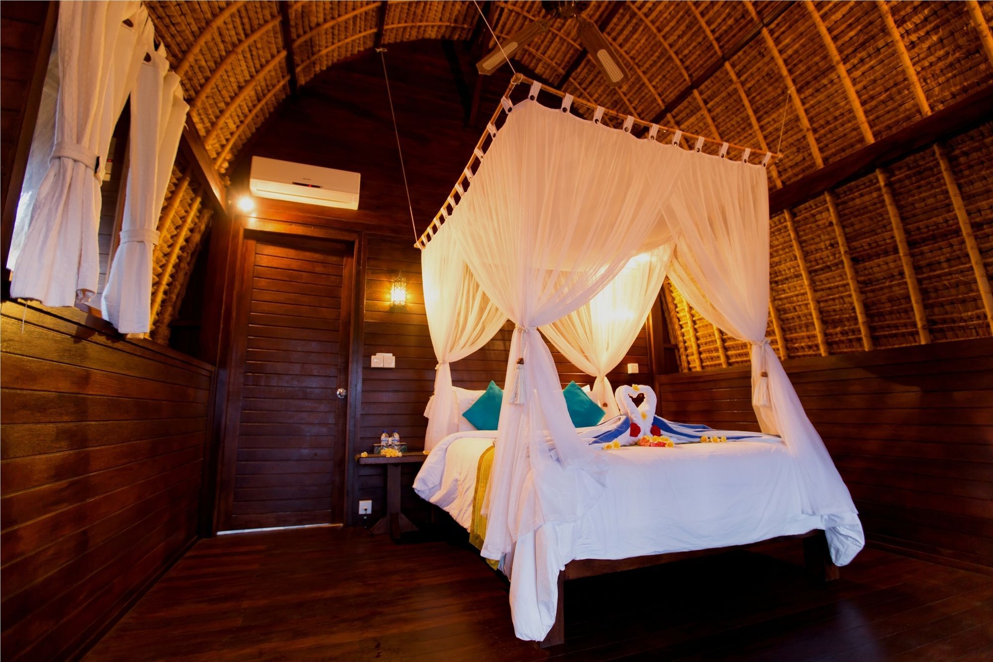 हॉलिडे पार्क Sunset Coin Lembongan 3*