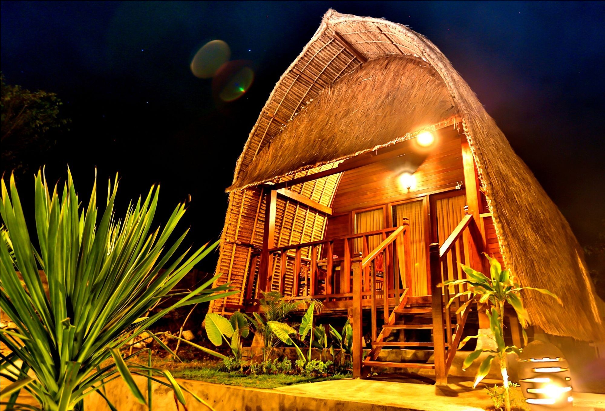 Sunset Coin Lembongan 3*